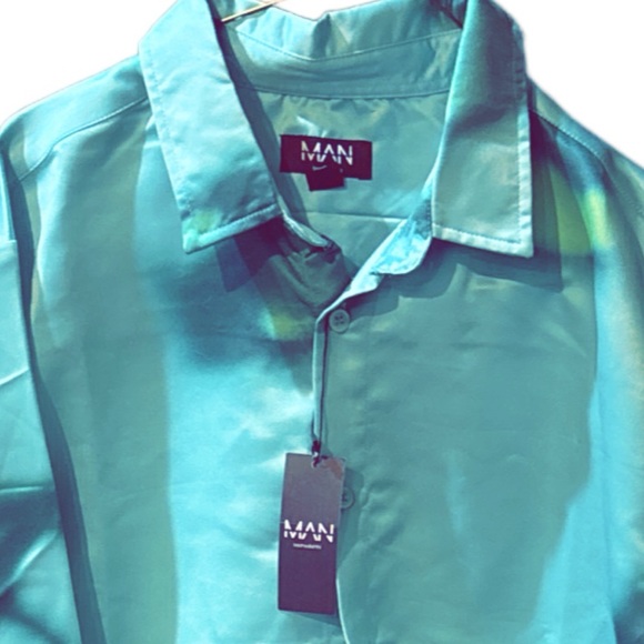 Boohoo Man Long Sleeve Satin Heart Hands Shirt - Picture 4 of 16